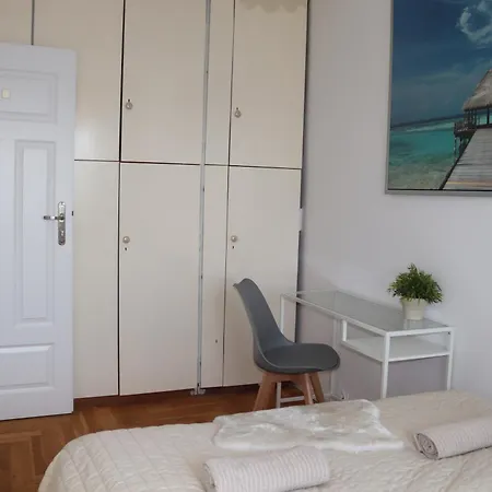Citystay Modern 5 Min Plaza! 홈스테이 *