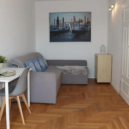 Citystay Modern 5 Min Plaza! 홈스테이 소포트