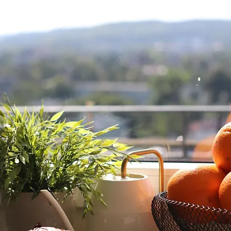 Citystay Modern 5 Min Plaza! *